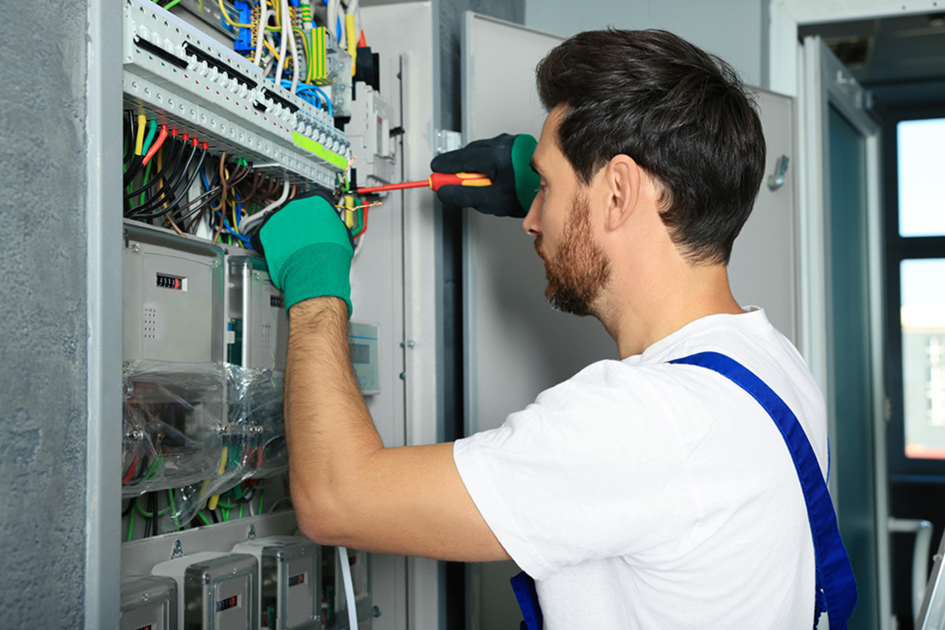 Nieder&shy;spannungs&shy;anlagen bei Elektro-Steiger GmbH in Bad Elster