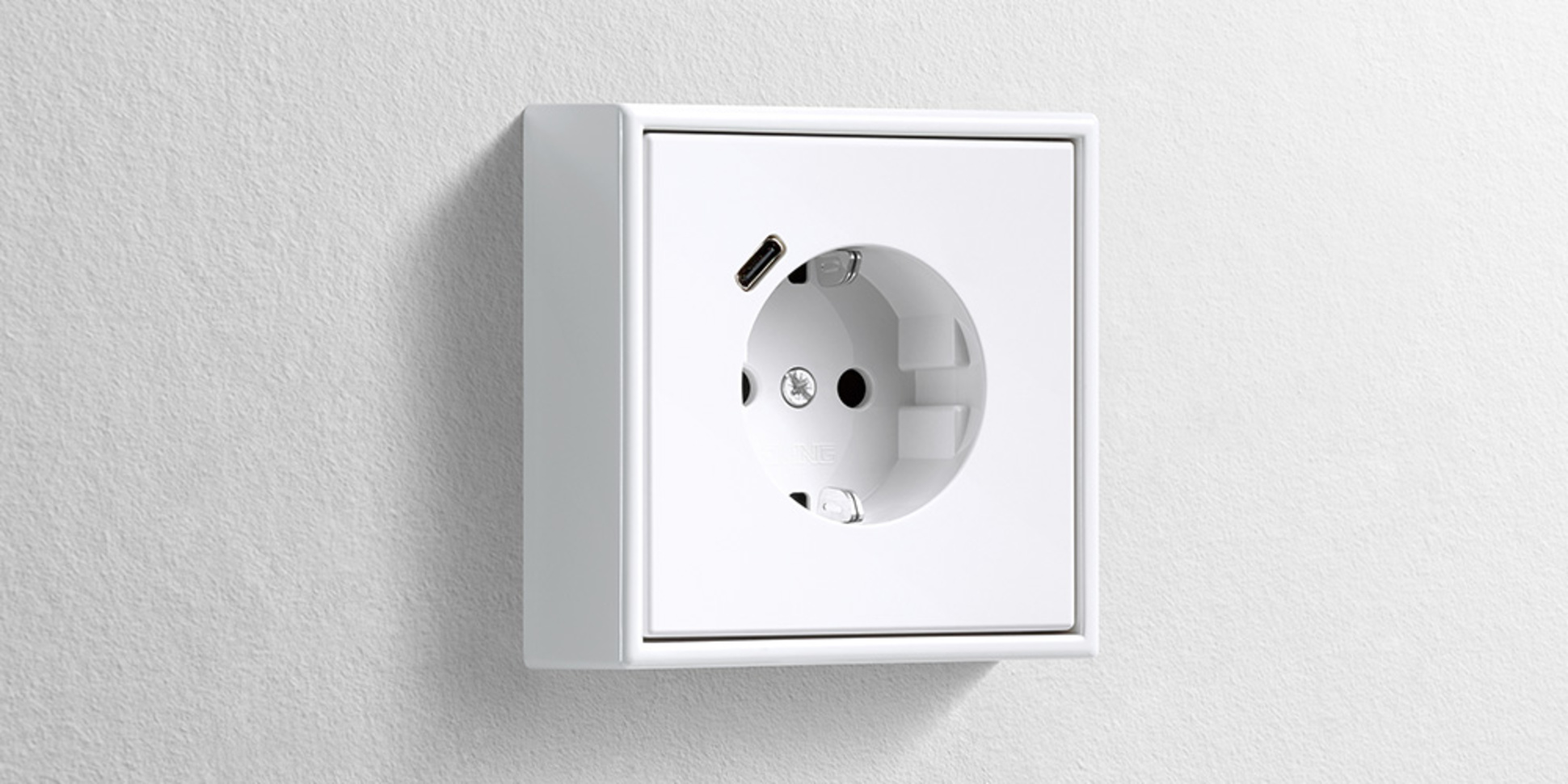 Erweiterter Anschlussraum für die Nachrüstung bei Elektro-Steiger GmbH in Bad Elster