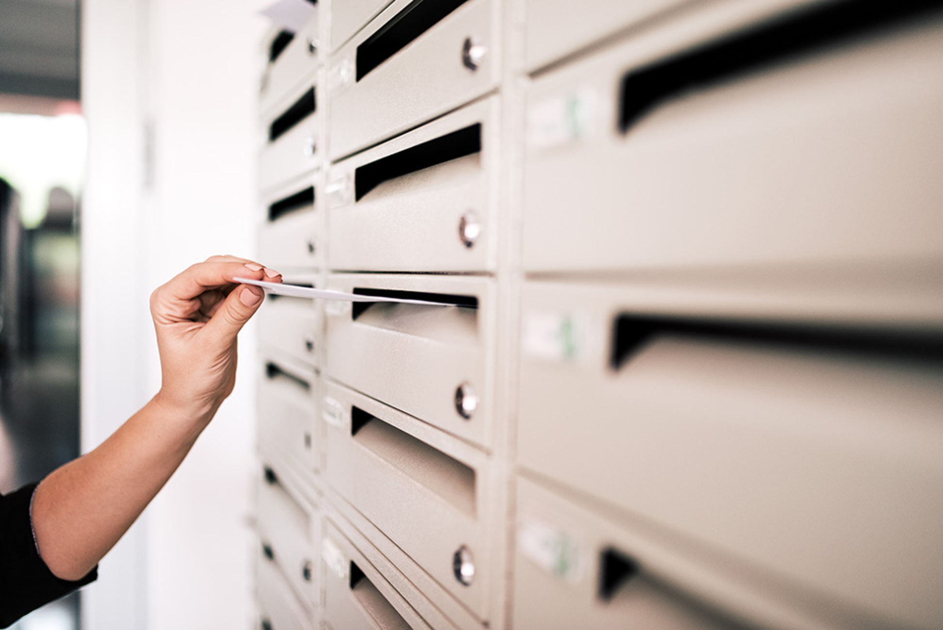 Briefkasten&shy;systeme bei Elektro-Steiger GmbH in Bad Elster